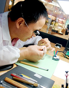 本杰明·托马斯-北京雅典维修服务中心制表师